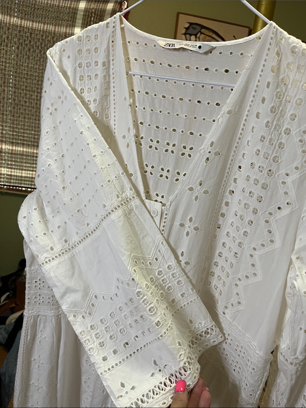 NWOT Zara White Eyelet Button-Front Maxi Dress Size Lg Womens - Picture 4 of 6